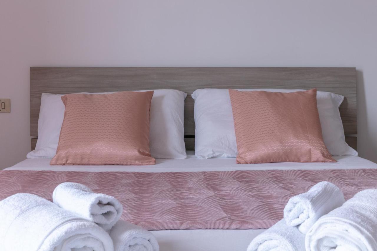 Dehomes - Luxury Grand Suite Milano Eksteriør billede